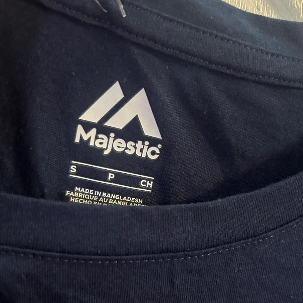 Houston Astros Baseball Size Small Genuine Merchandise MLB Tshirt NWT - Picture 4 of 5